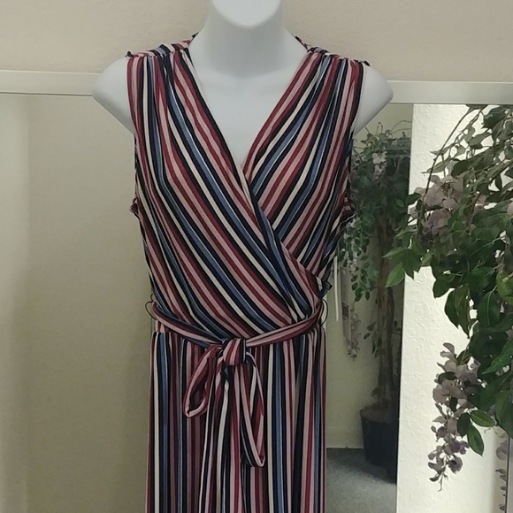 Anthropologie- Donna Morgan Striped Jumpsuit - Picture 11 of 16